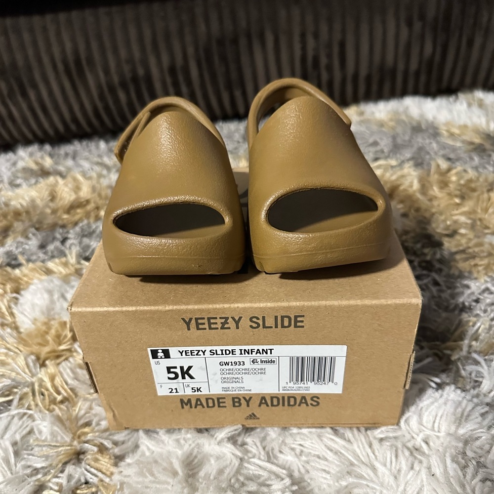 Infant Slides Yeezy